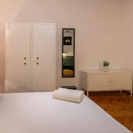 Apartment Karmen *